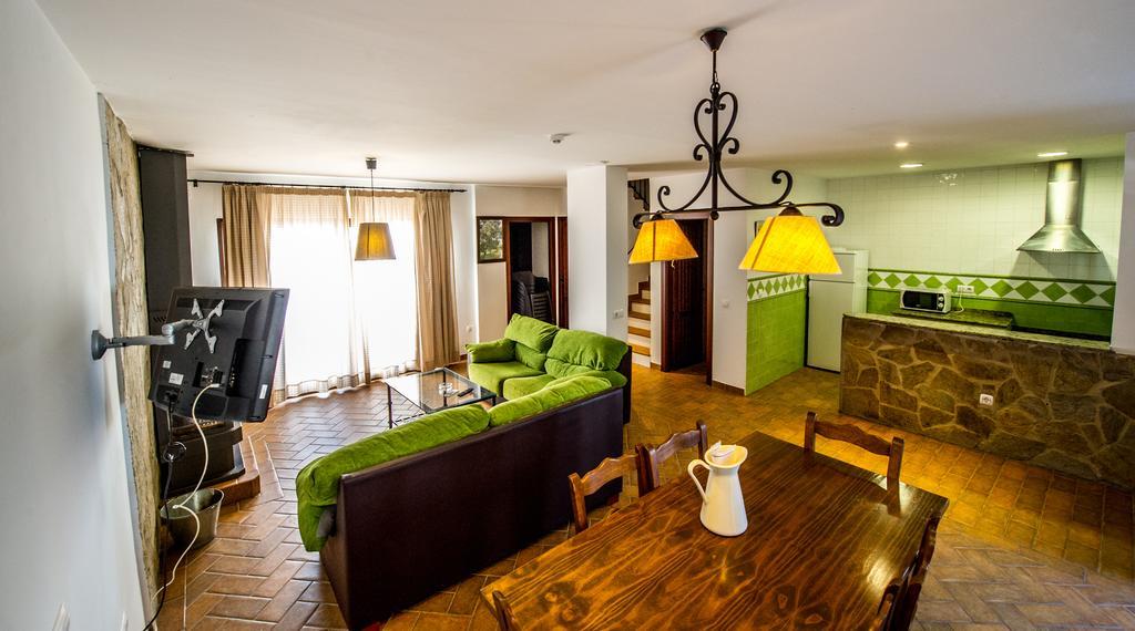 Apartamentos La Venta Del Charco Cardeña Szoba fotó